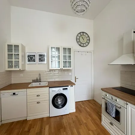 Cozy Flat In The Heart Of Apartment Prague